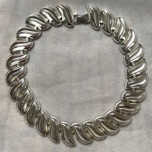 Silver metal necklace
